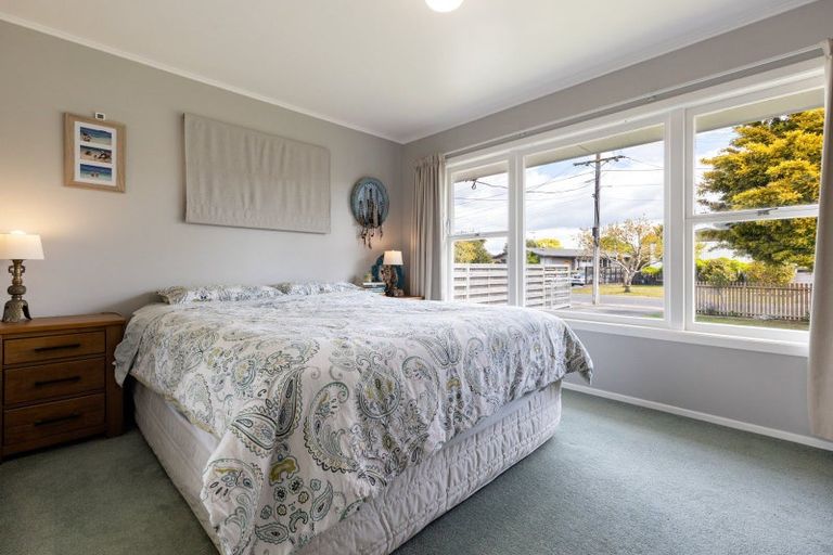 Photo of property in 10 Paulette Place, Queenwood, Hamilton, 3210