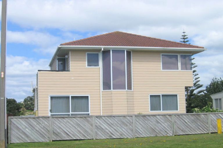 Photo of property in 282 Seaforth Road, Waihi Beach, 3611