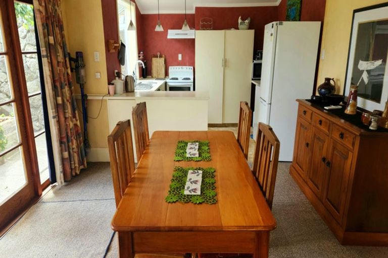 Photo of property in 6 Convent Road, Bluff Hill, Napier, 4110