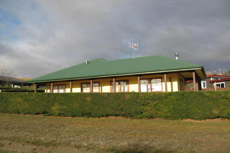 Photo of property in 43 Beech Street, Wanaka, 9305