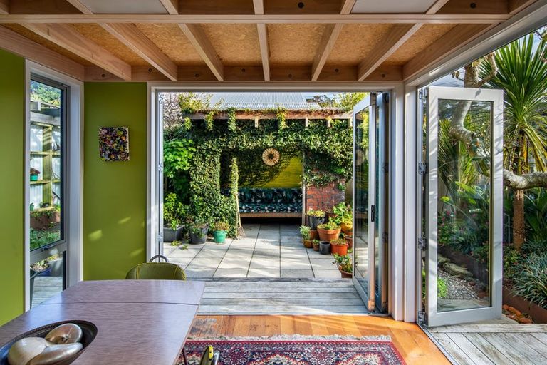 Photo of property in 36 Wright Street, Mount Cook, Wellington, 6021