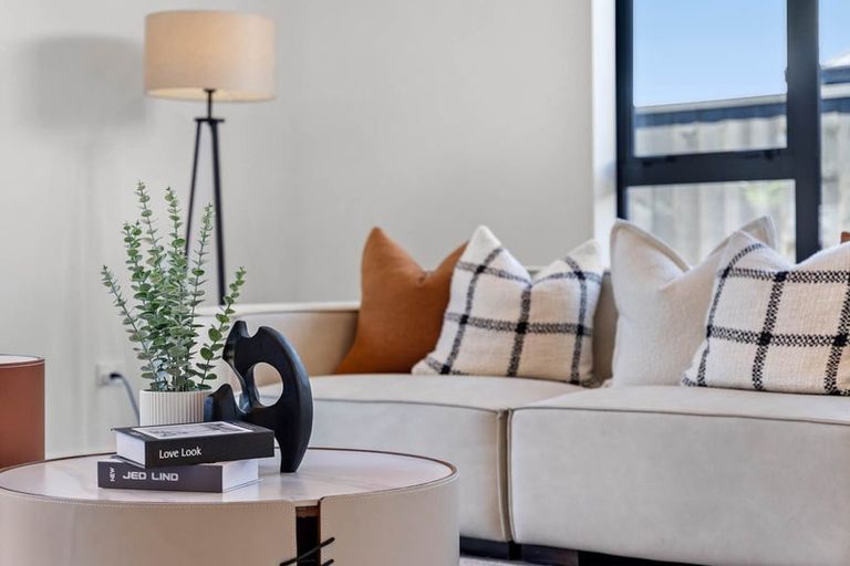 Photo of property in 92 Huanui Drive, Wainui, 0992