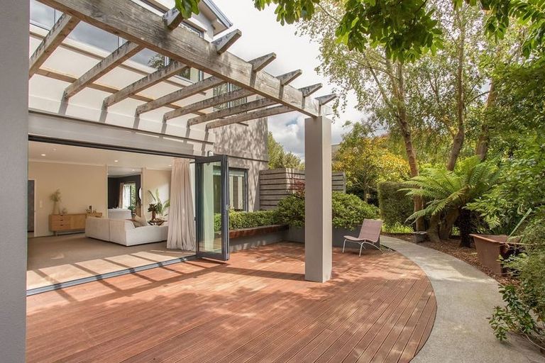 Photo of property in 42 Meadow Street, Papanui, Christchurch, 8052