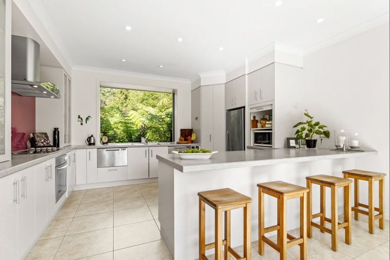 Photo of property in 16 Mccallum Drive, Sandspit, Warkworth, 0982