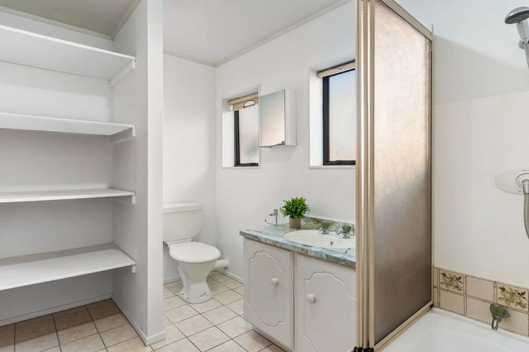 Photo of property in 1/25 Ciprian Place, Henderson, Auckland, 0612