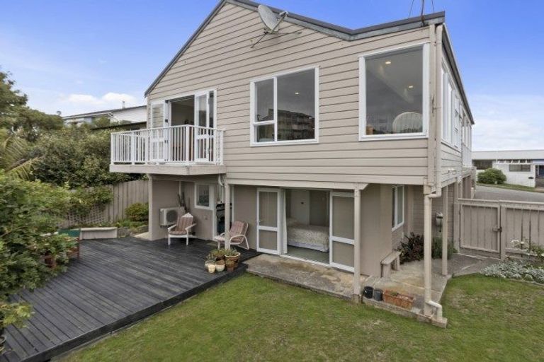 Photo of property in 49 Eskdale Road, Papakowhai, Porirua, 5024