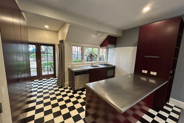 Photo of property in 124 Chester Street East, Christchurch Central, Christchurch, 8011