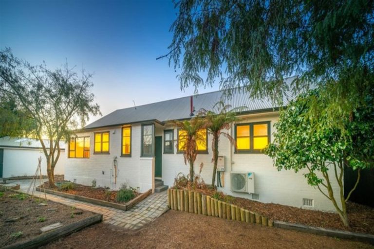 Photo of property in 7 Kain Avenue, Strowan, Christchurch, 8052