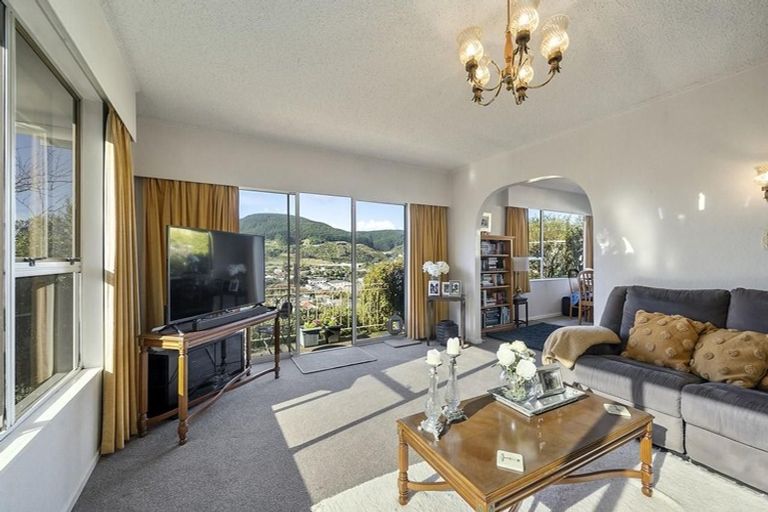 Photo of property in 20 Turriff Crescent, Tawa, Wellington, 5028