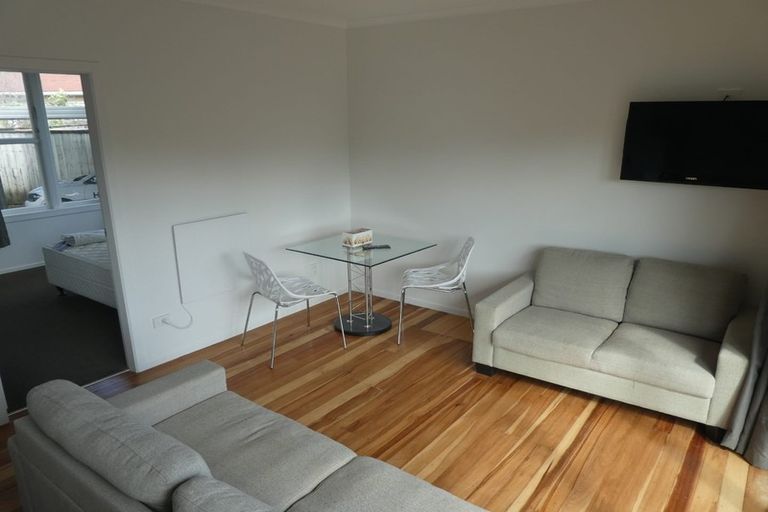 Photo of property in 8a Mount View Road, Melville, Hamilton, 3206