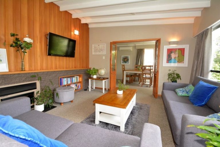 Photo of property in 18 Colquhoun Street, Glenross, Dunedin, 9011