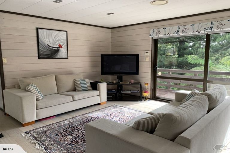 Photo of property in 2/7 Wyman Place, Pakuranga Heights, Auckland, 2010