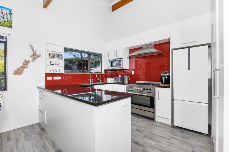 Photo of property in 10 Prestwick Place, Wattle Downs, Auckland, 2103