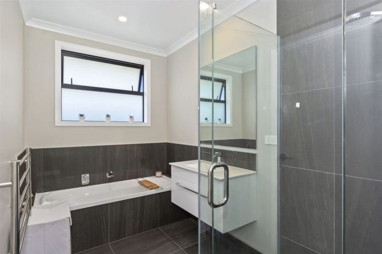 Photo of property in 12 Kuru Place, Papamoa, 3118