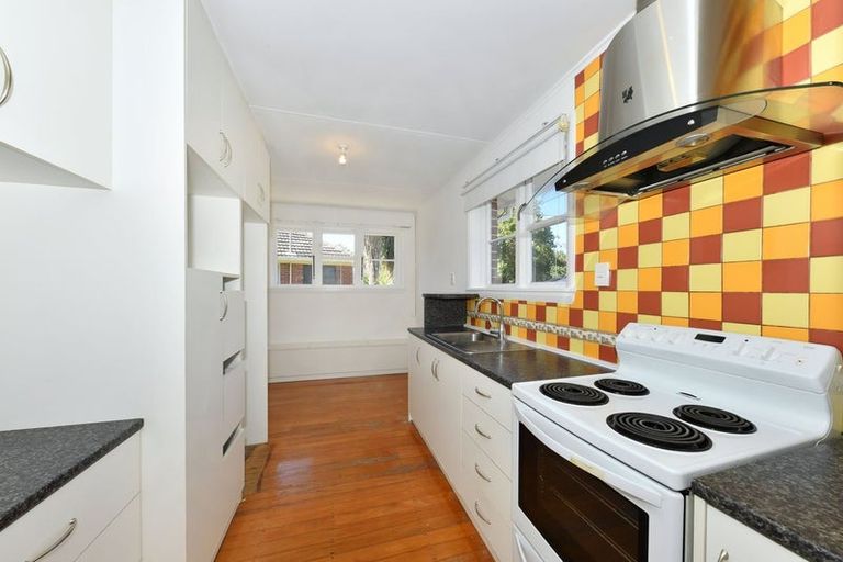 Photo of property in 16 Attlee Crescent, Bryndwr, Christchurch, 8053