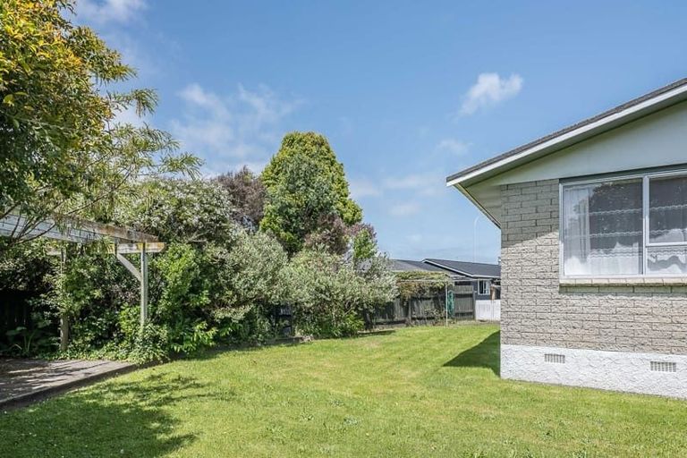 Photo of property in 52a Kapiti Road, Paraparaumu, 5032