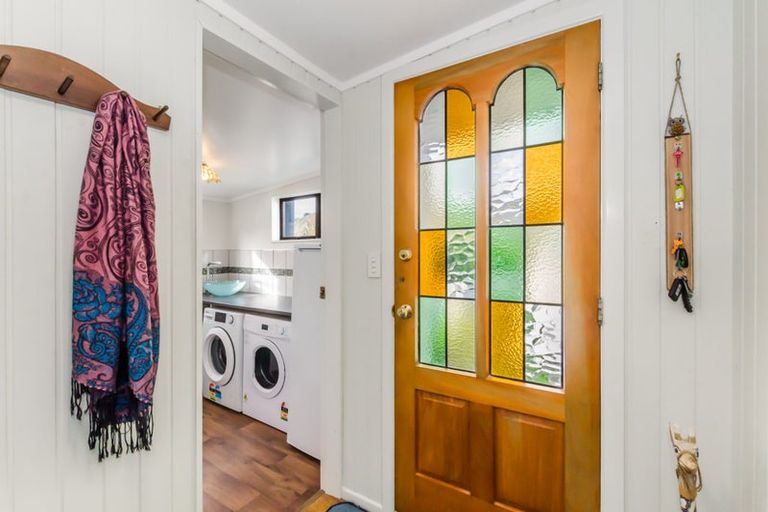 Photo of property in 36 Moana Road, Paraparaumu, 5032