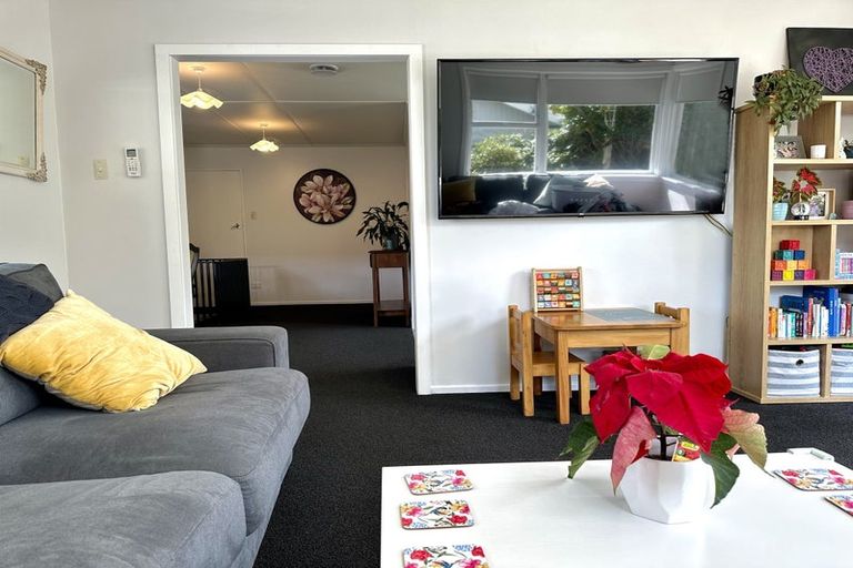 Photo of property in 16 Clyde Carr Crescent, Waimataitai, Timaru, 7910