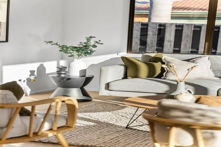 Photo of property in 5 Raddock Place, Farm Cove, Auckland, 2012