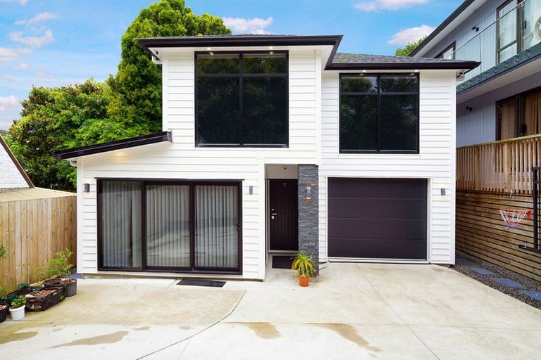 Photo of property in 36a Redoubt Road, Goodwood Heights, Auckland, 2105