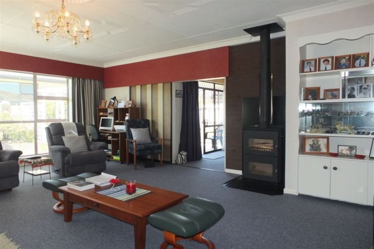Photo of property in 15 Temple Crescent, Gleniti, Timaru, 7910