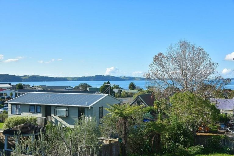 Photo of property in 16 Snells Beach Road, Snells Beach, 0920