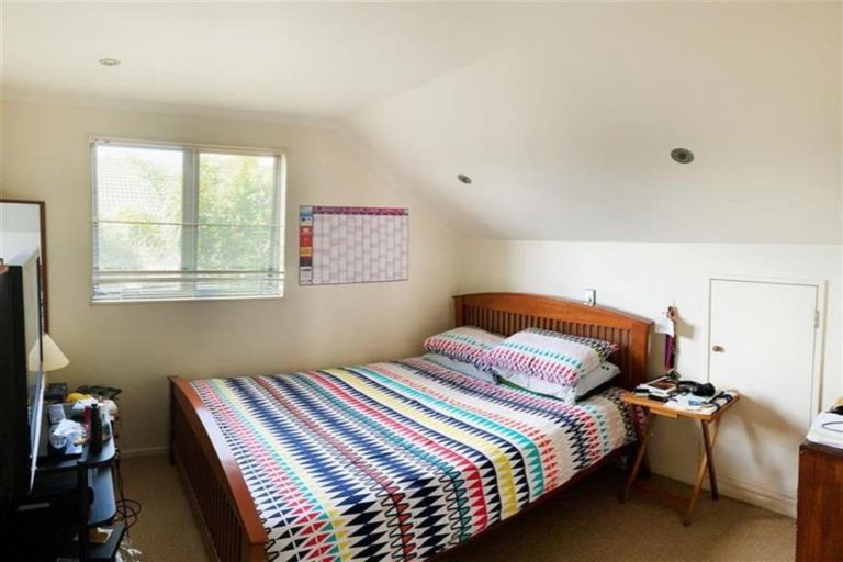 Photo of property in 323 Hill Road, The Gardens, Auckland, 2105