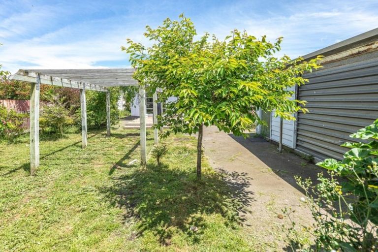 Photo of property in 22 Kotuku Street, Castlecliff, Whanganui, 4501