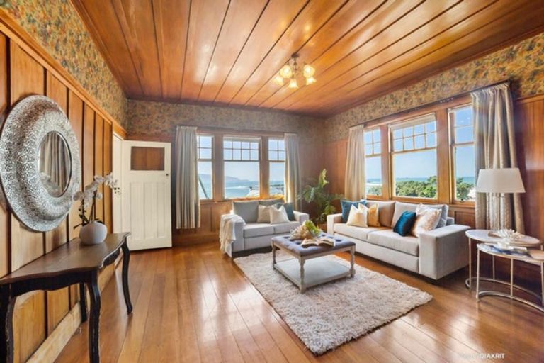 Photo of property in 4 Beach Street, Island Bay, Wellington, 6023