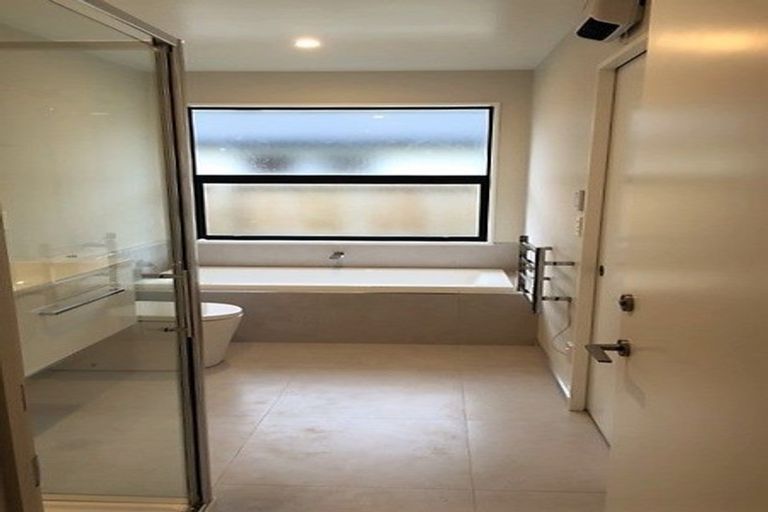 Photo of property in 6 Robalan Close, Halswell, Christchurch, 8025