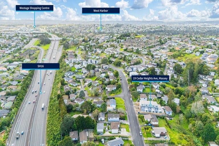 Photo of property in 19 Cedar Heights Avenue, Massey, Auckland, 0614