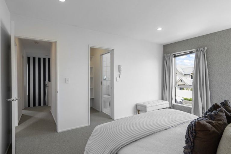 Photo of property in 1/22 Stoneyhurst Street, St Albans, Christchurch, 8014