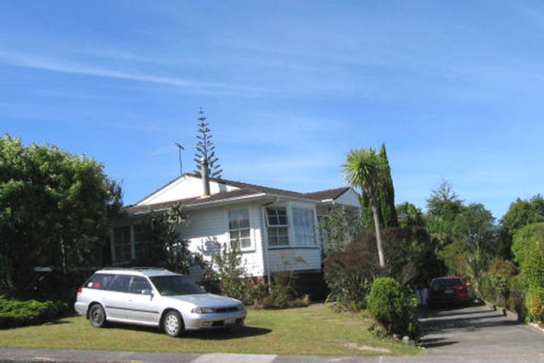Photo of property in 86 Sycamore Drive, Sunnynook, Auckland, 0620