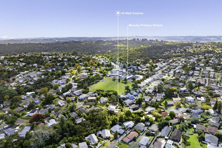 Photo of property in 43 Neal Avenue, Glenfield, Auckland, 0629