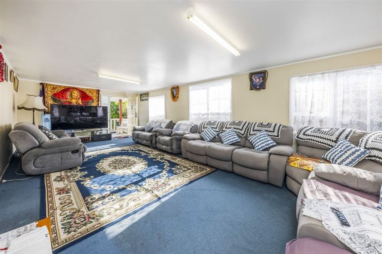 Photo of property in 27 Rountree Place, Conifer Grove, Takanini, 2112