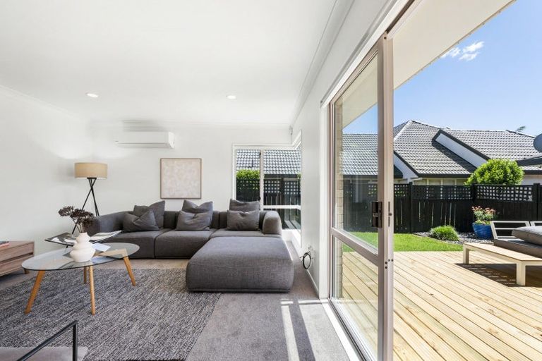 Photo of property in 3/116 Meadowland Drive, Somerville, Auckland, 2014