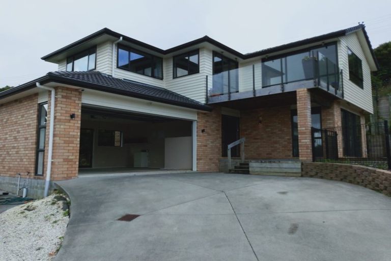 Photo of property in 5 Waldorf Crescent, Orewa, 0931