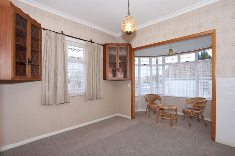 Photo of property in 177 Bridge Street, Bulls, 4818