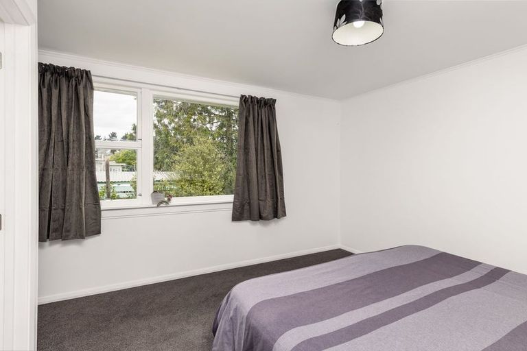 Photo of property in 81 Timaru Road, Waimate, 7924