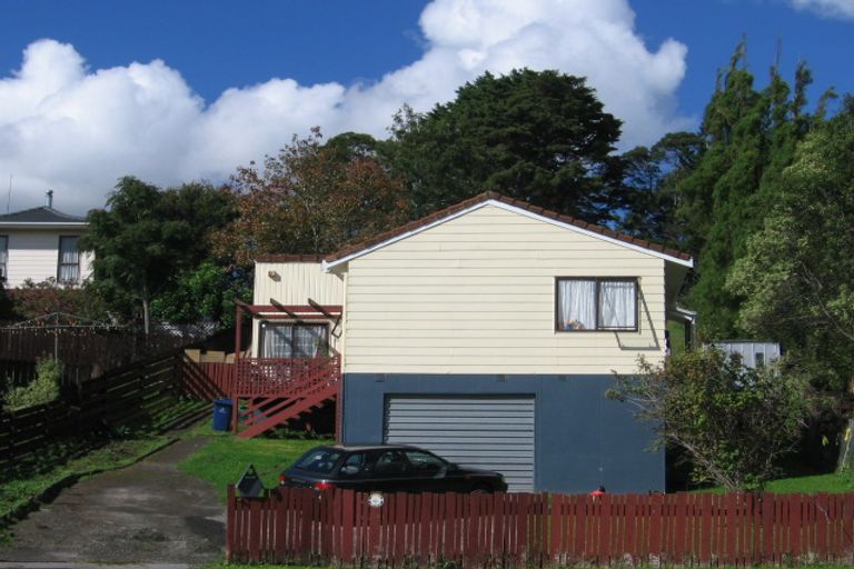 Photo of property in 28 Adam Sunde Place, Glen Eden, Auckland, 0602