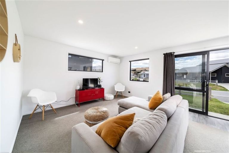 Photo of property in 25 Regent Street, Lower Shotover, Queenstown, 9304