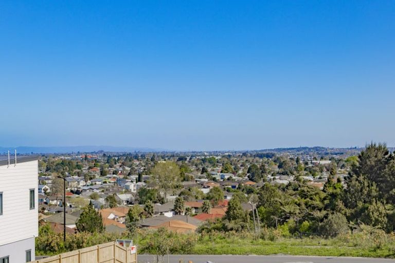 Photo of property in 10b Kotahitanga Street, Papakura, 2110