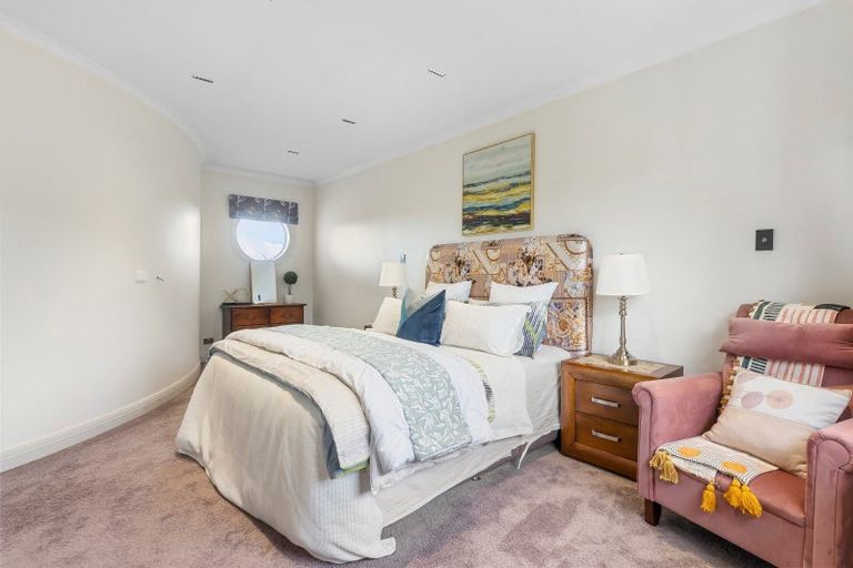 Photo of property in 116 Polo Prince Drive, Alfriston, Auckland, 2105