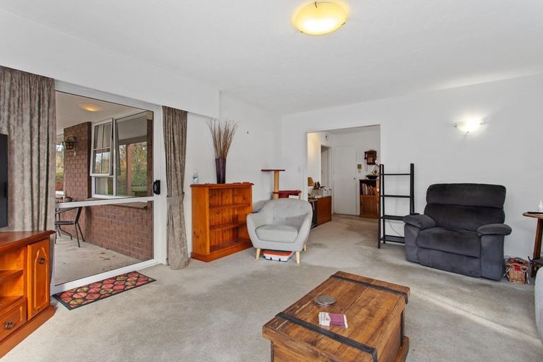 Photo of property in 1/25b Ramore Place, Redwood, Christchurch, 8051