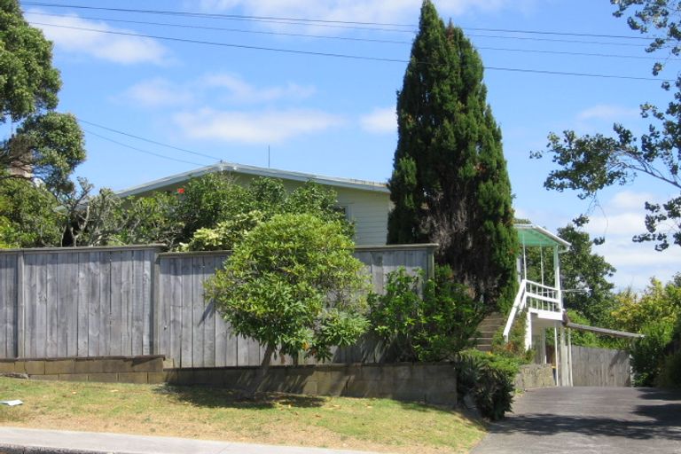 Photo of property in 202 Rangatira Road, Beach Haven, Auckland, 0626