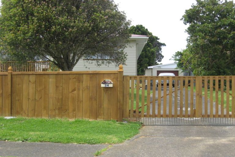 Photo of property in 26 Nicola Place, Mangere, Auckland, 2022