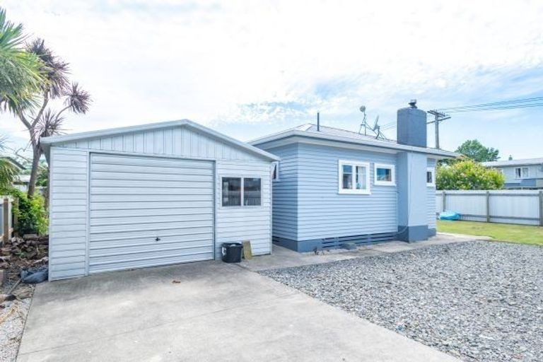 Photo of property in 1 Cochrane Street, Elgin, Gisborne, 4010