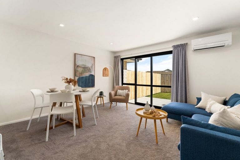 Photo of property in 100 Hagart-alexander Drive, Mosgiel, 9024