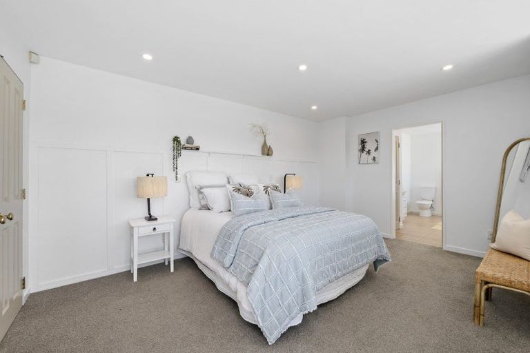 Photo of property in 203 Muritai Road, Eastbourne, Lower Hutt, 5013