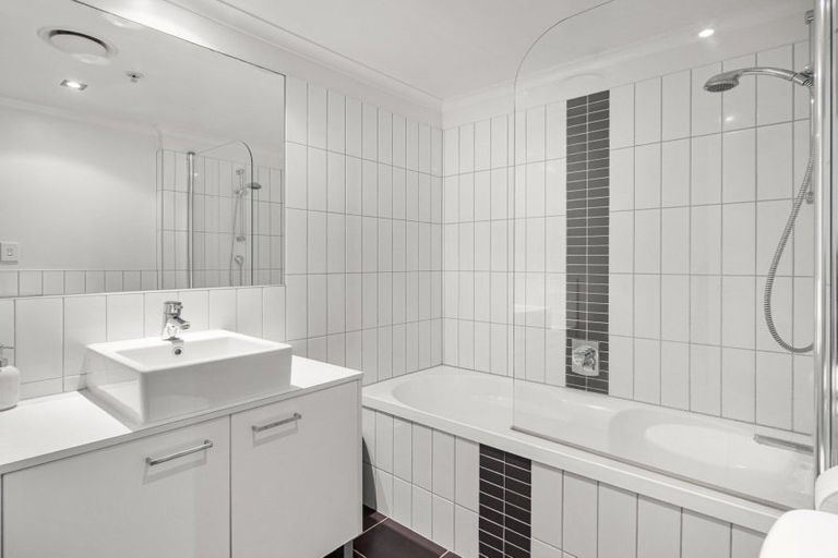 Photo of property in Mooring Apartments, 109/277 Maunganui Road, Mount Maunganui, 3116